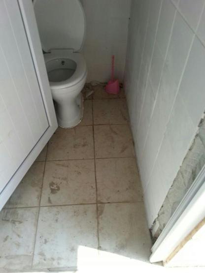 Konyaaltı sahiline bakımsızlık ve pislik tepkisi