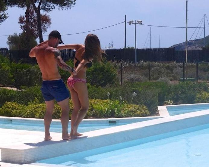 Sneijder ile Yolanthenin aşk tatili