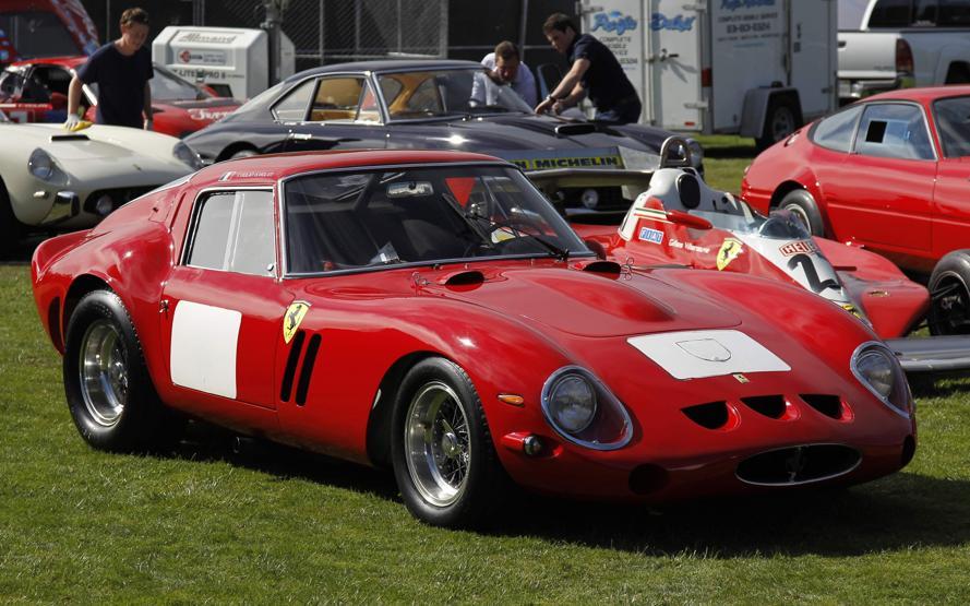 Ferrari, 34 milyon 650 bin dolara satıldı