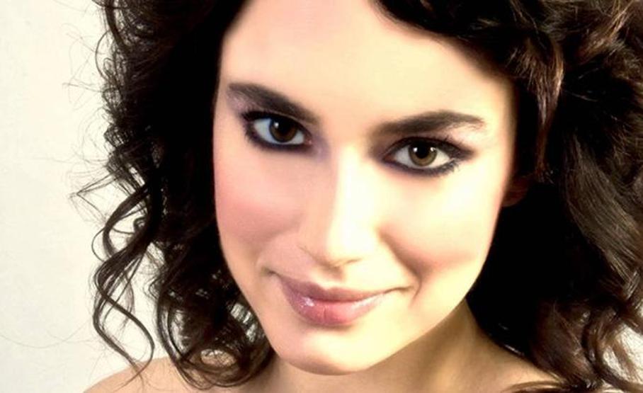 Fahriye Evcenin yeni dizisi belli oldu