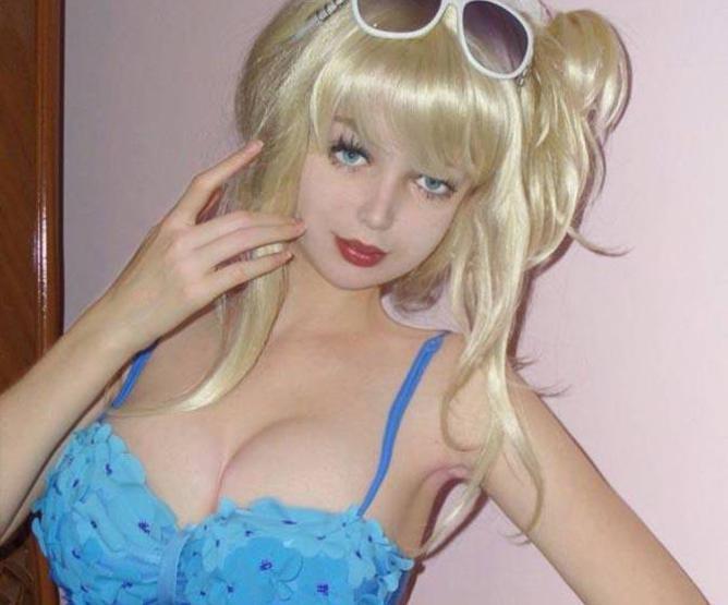 Oyuncak değil Orijinal Barbie