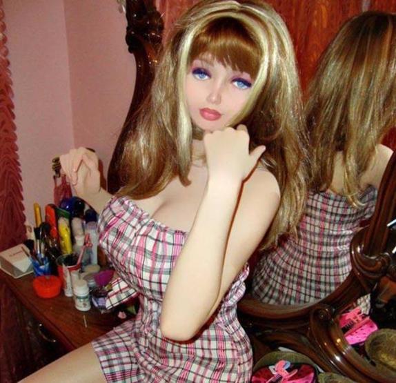 Oyuncak değil Orijinal Barbie