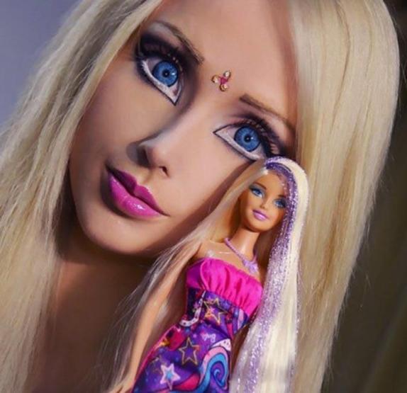 Oyuncak değil Orijinal Barbie