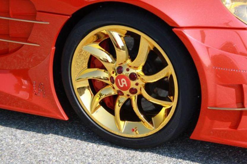 10 milyon dolarlık altın kaplama Mercedes