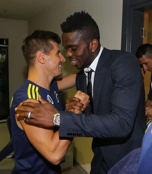 Cristian ve Yoboya teşekkür plaketi