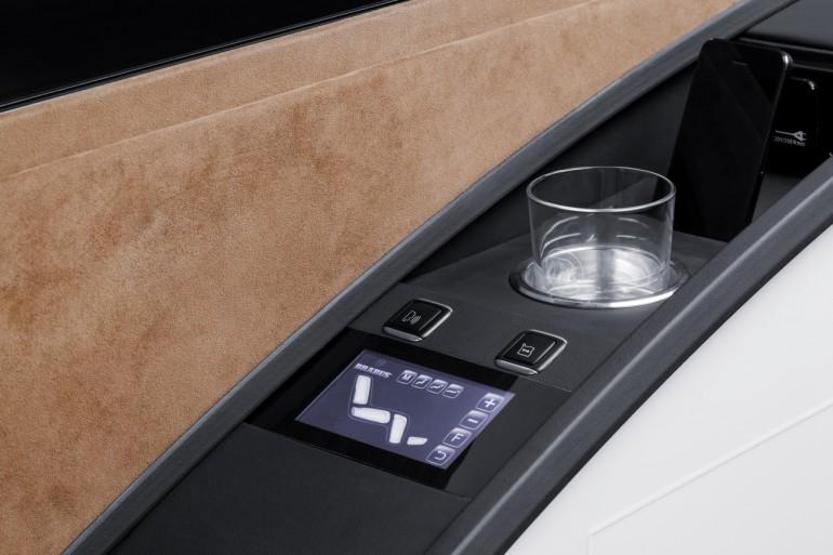 Modifiye Mercedes Sprinter: 4 tekerlekli ofis