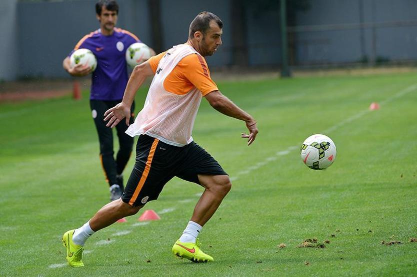 Pandev ilk antrenmanına çıktı