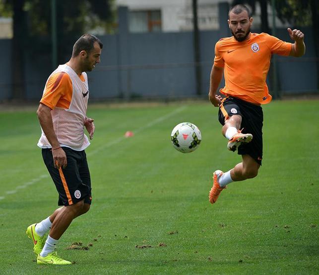 Pandev ilk antrenmanına çıktı