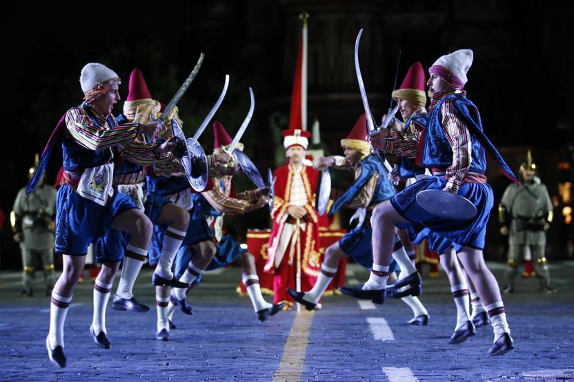 Mehter Marşı Kızıl Meydanda yankılandı