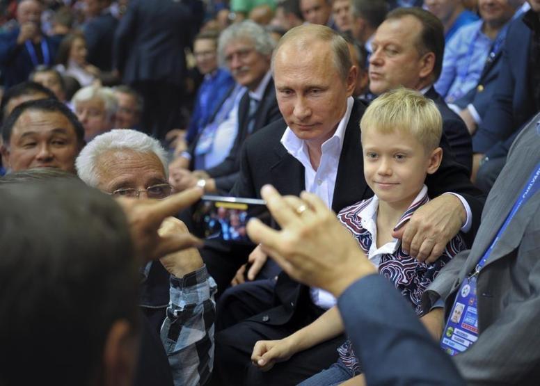 Putin nereye bakıyor