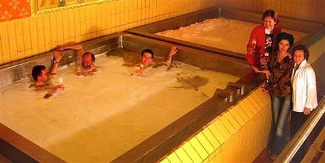 Ülkelerin şaşırtıcı gelenekleri