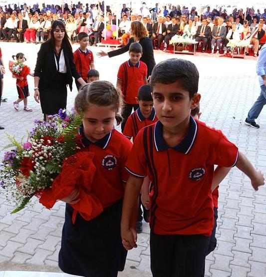 Okullar açıldı