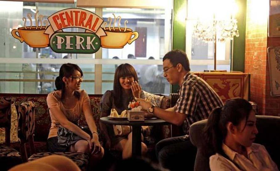 20. yıl şerefine Friends kafesi açıldı