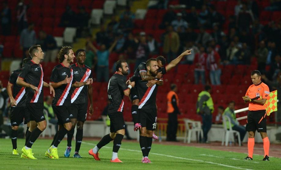 Balıkesirspor - Galatasaray maçından çarpıcı kareler