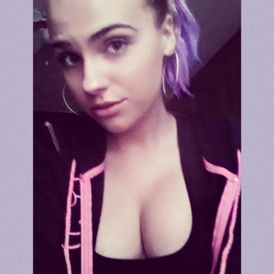 Şimdi de makyajsız selfie akımı
