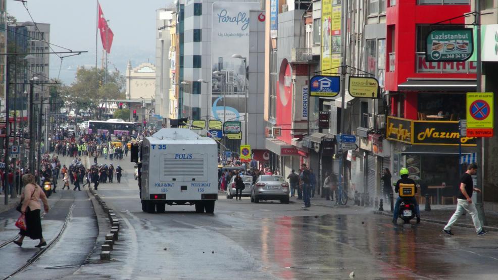 Kadıköydeki Kobani eylemine polis müdahalesi