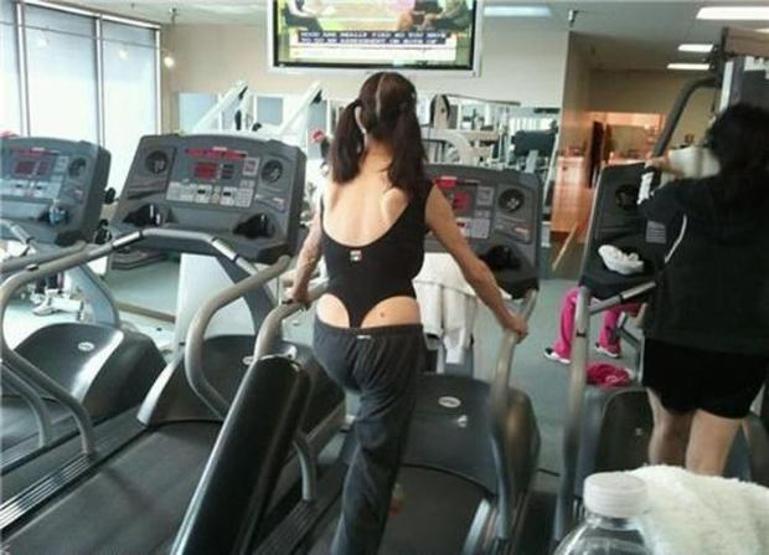 Spor salonlarından tuhaf görüntüler...