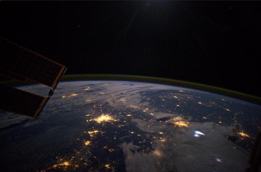 Astronotun kamerasından Dünya...