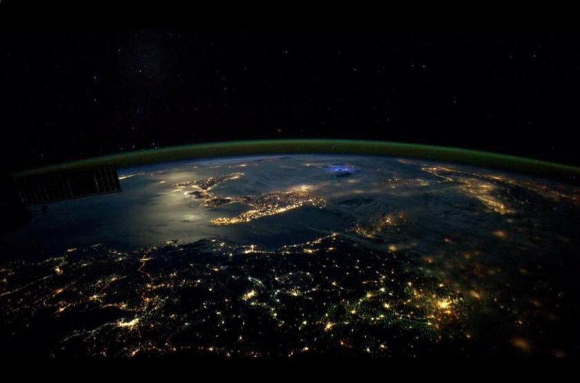Astronotun kamerasından Dünya...
