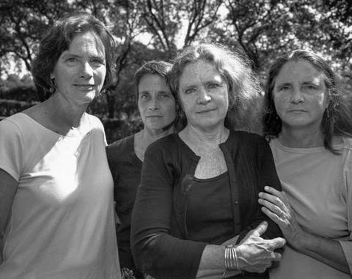 40 yılda 40 portre çektiren kız kardeşler
