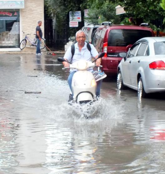 Sağanak yağmur Türkiyeyi vurdu