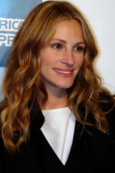 Julia Roberts: Estetik yaptırmayarak kariyerimi tehlikeye attım