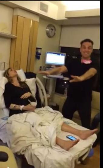 Robbie Williams ve eşinin bebek heyecanı