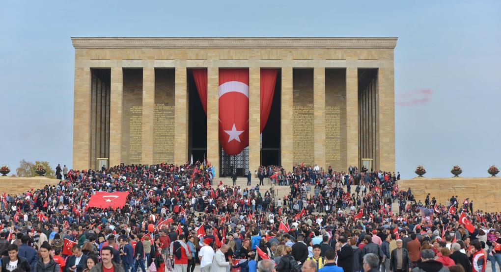 Anıtkabire ziyaretçi akını