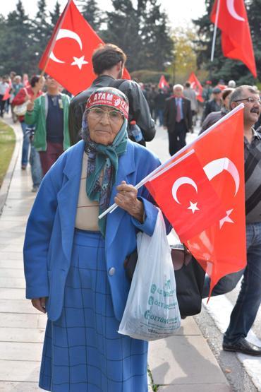 Anıtkabire ziyaretçi akını