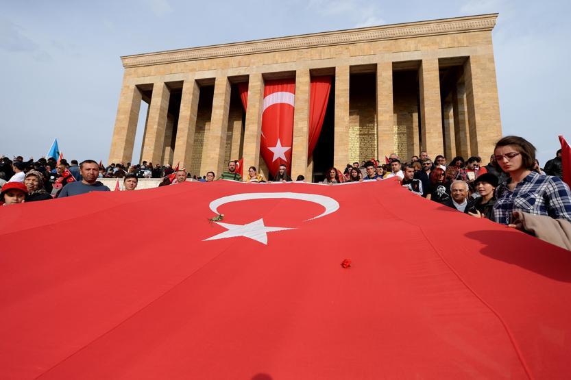 Anıtkabire ziyaretçi akını