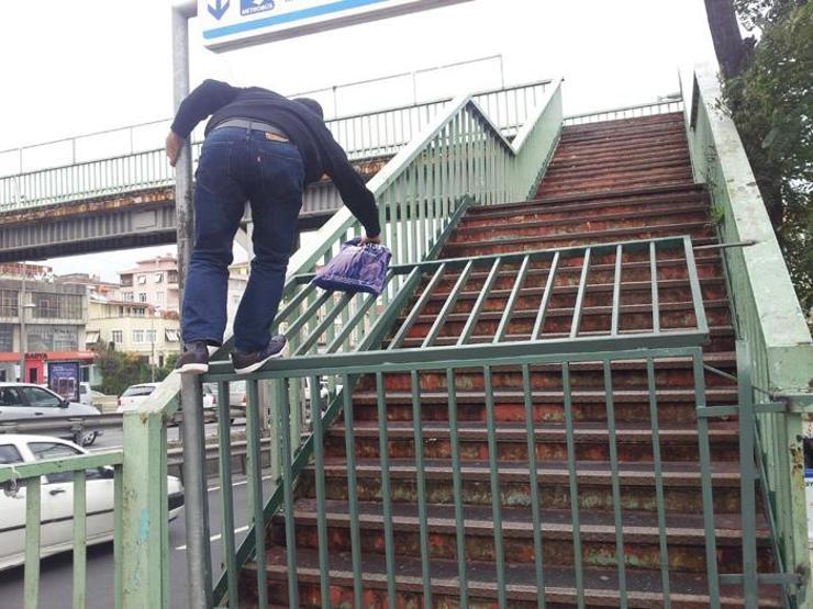 Avcılarda metrobüs ve üst geçit isyanı