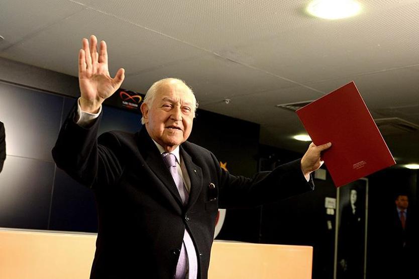 Galatasarayda feda zamanı