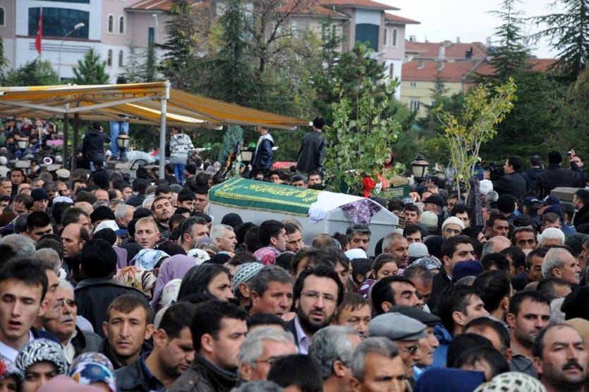 14 tarım işçisi son yolculuğuna uğurlandı