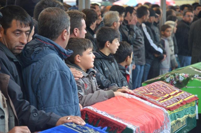 14 tarım işçisi son yolculuğuna uğurlandı