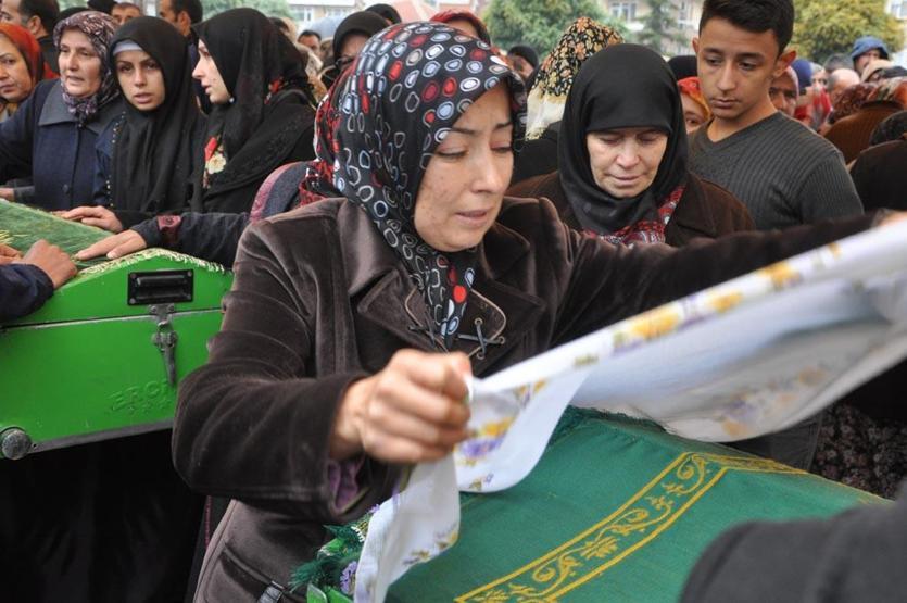 14 tarım işçisi son yolculuğuna uğurlandı