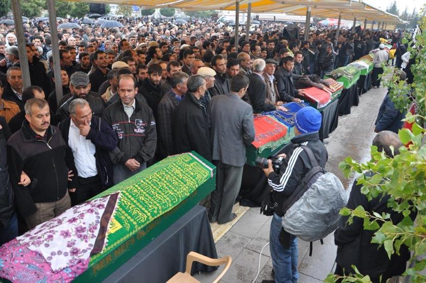 14 tarım işçisi son yolculuğuna uğurlandı