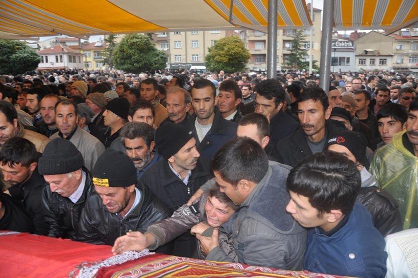 14 tarım işçisi son yolculuğuna uğurlandı