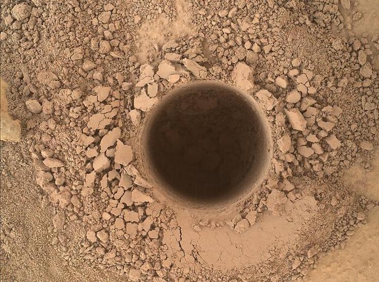 NASA Marstan yeni fotoğraflar yayınladı