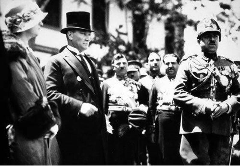 Atatürkün en çok sevdiği şarkılar