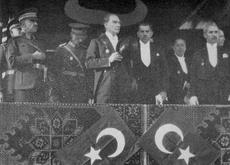 Atatürkün en çok sevdiği şarkılar