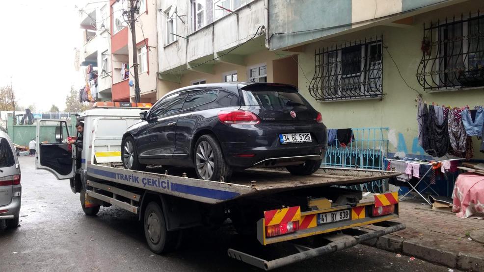 Polisin asayiş uygulaması yaptığı mahalle karıştı