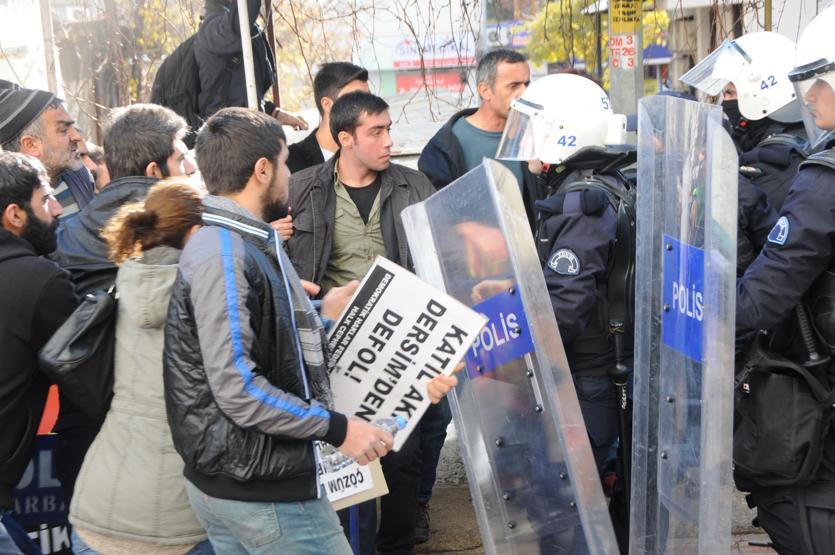 Tuncelide Başbakan Davutoğluna protesto