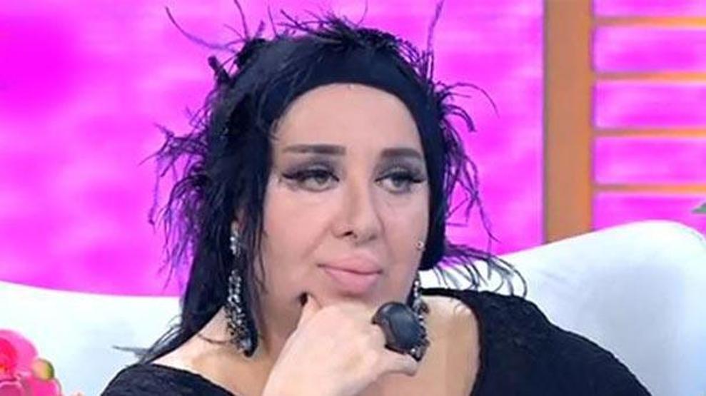 Nur Yerlitaş: Yolda suratıma tükürdüler