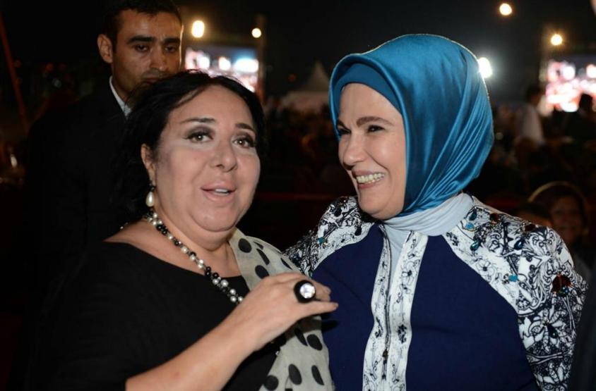 Nur Yerlitaş: Yolda suratıma tükürdüler