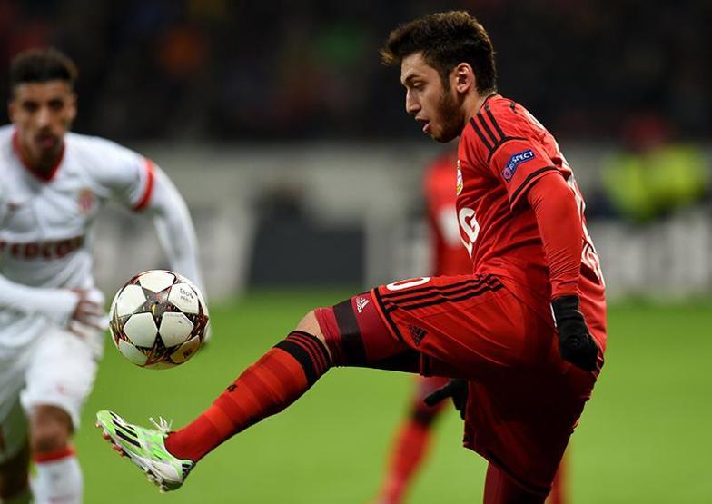 Trabzonspor Hakan Çalhanoğlunu futboldan men ettirecek