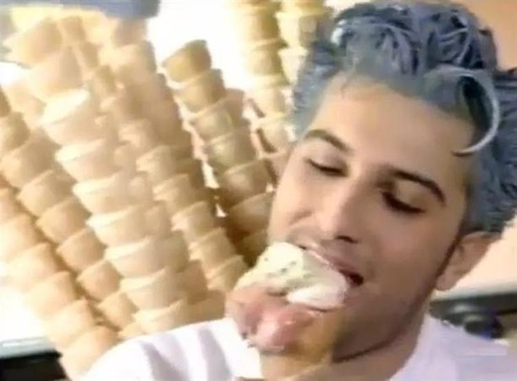 Tarkanın dondurma reklamı fotoğrafları