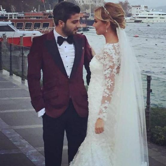 Ece Erken hayalindeki düğünü yaptı