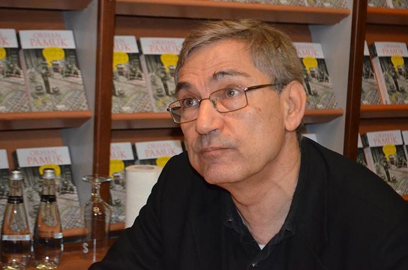 Herkes onun için kuyruğa girdi