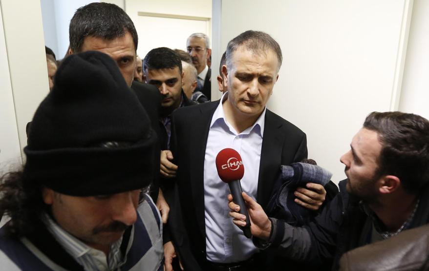 Ekrem Dumanlı böyle gözaltına alındı