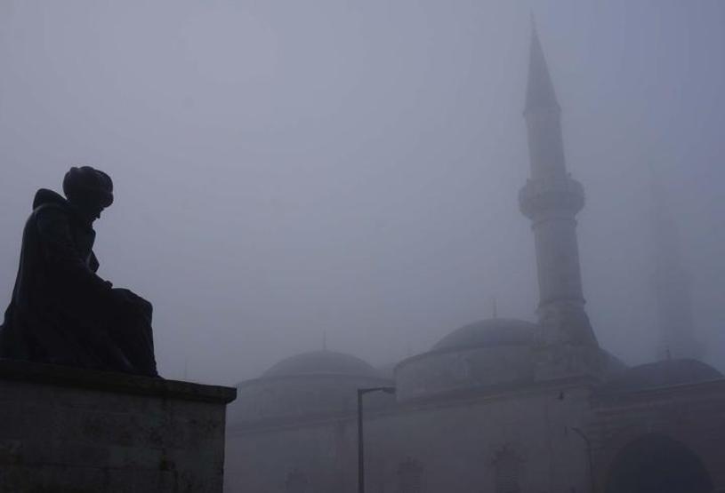 Edirne yoğun sis altında